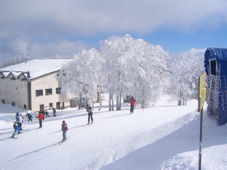 B&B La Rosa Dei Venti Acri Exteriör bild